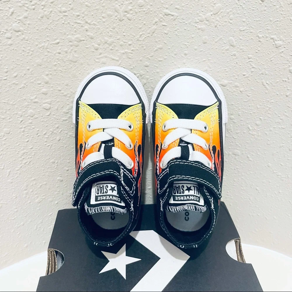 Converse All Star Infant Flames Sneakers Size 5,6 NIB